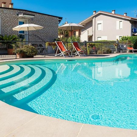 Residence Campana Bardolino Bagian luar foto