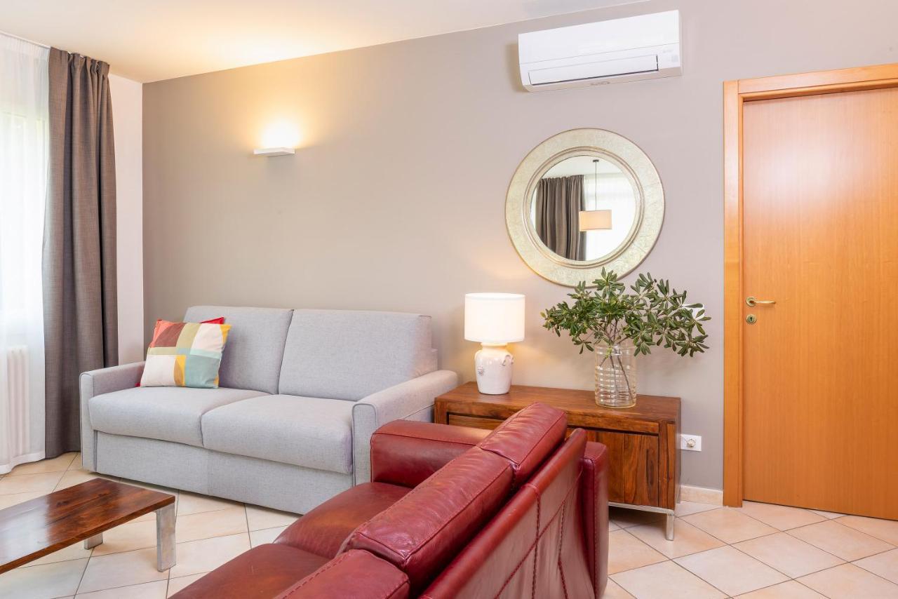 Residence Campana Bardolino Bagian luar foto