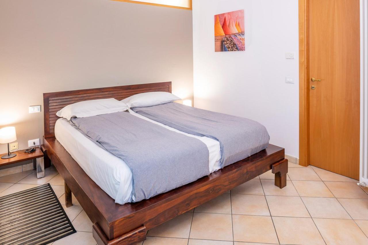 Residence Campana Bardolino Bagian luar foto
